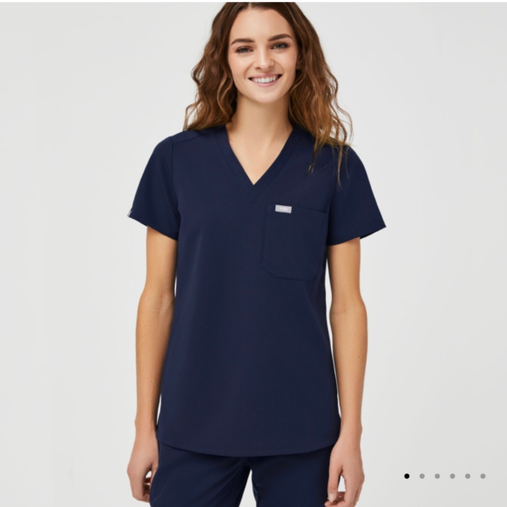 Figs Catarina™ One-Pocket Scrub Top - Navy, Large
